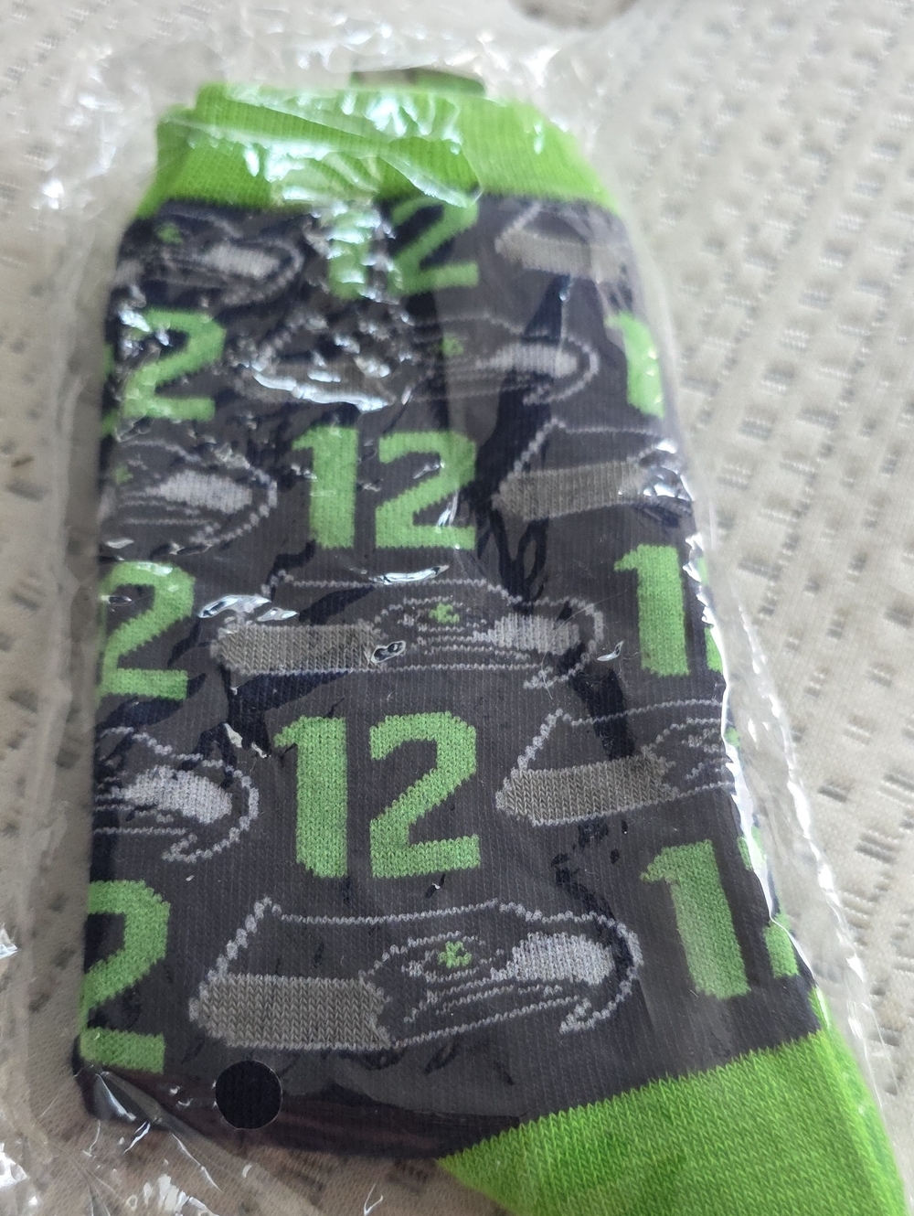 Men's Number 12 Graphic Crew Socks - Green & Gray